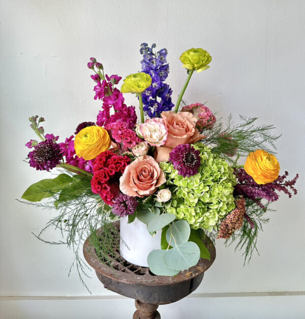 Bold & Bright Premium arrangement of flowers